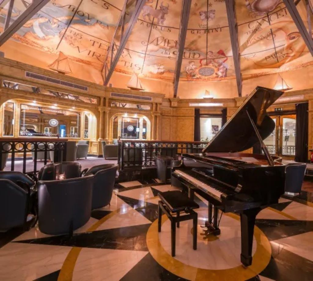 Hilton Malta-Bar.jpg