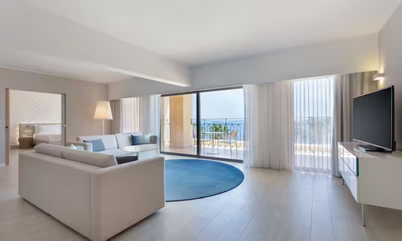 Hilton Malta-Deluxe suite.jpg