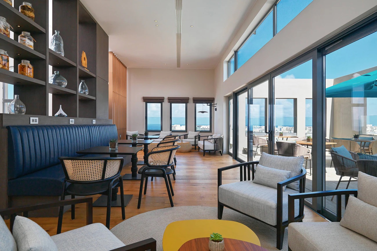 Malta Marriott Resort & Spa-Lobby bar.jpg