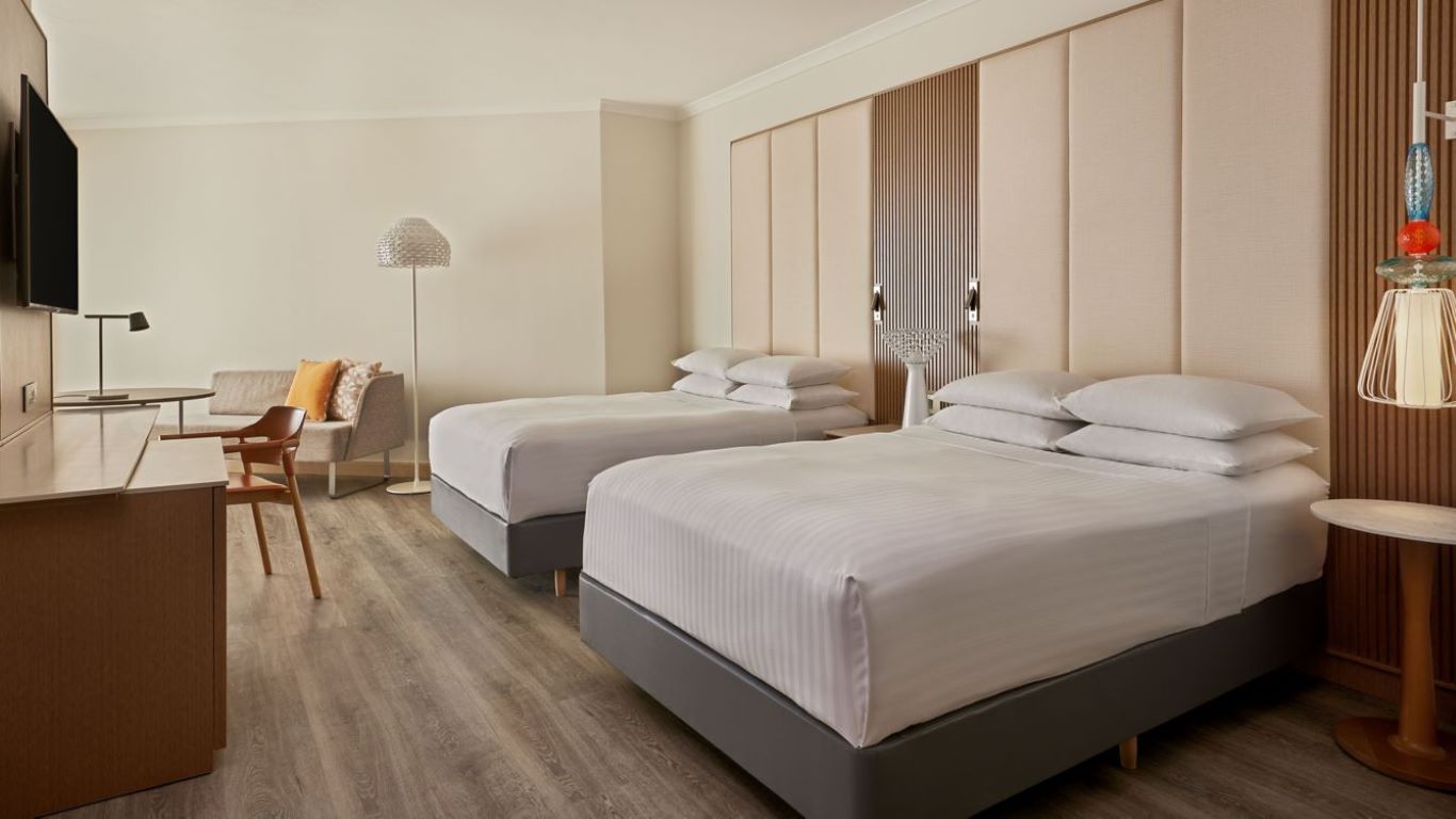 Malta Marriott Resort & Spa-Studio porodican suite.jpg