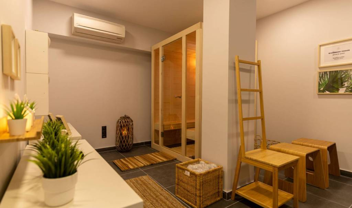 Athenian Riviera Hotel & Suites sauna