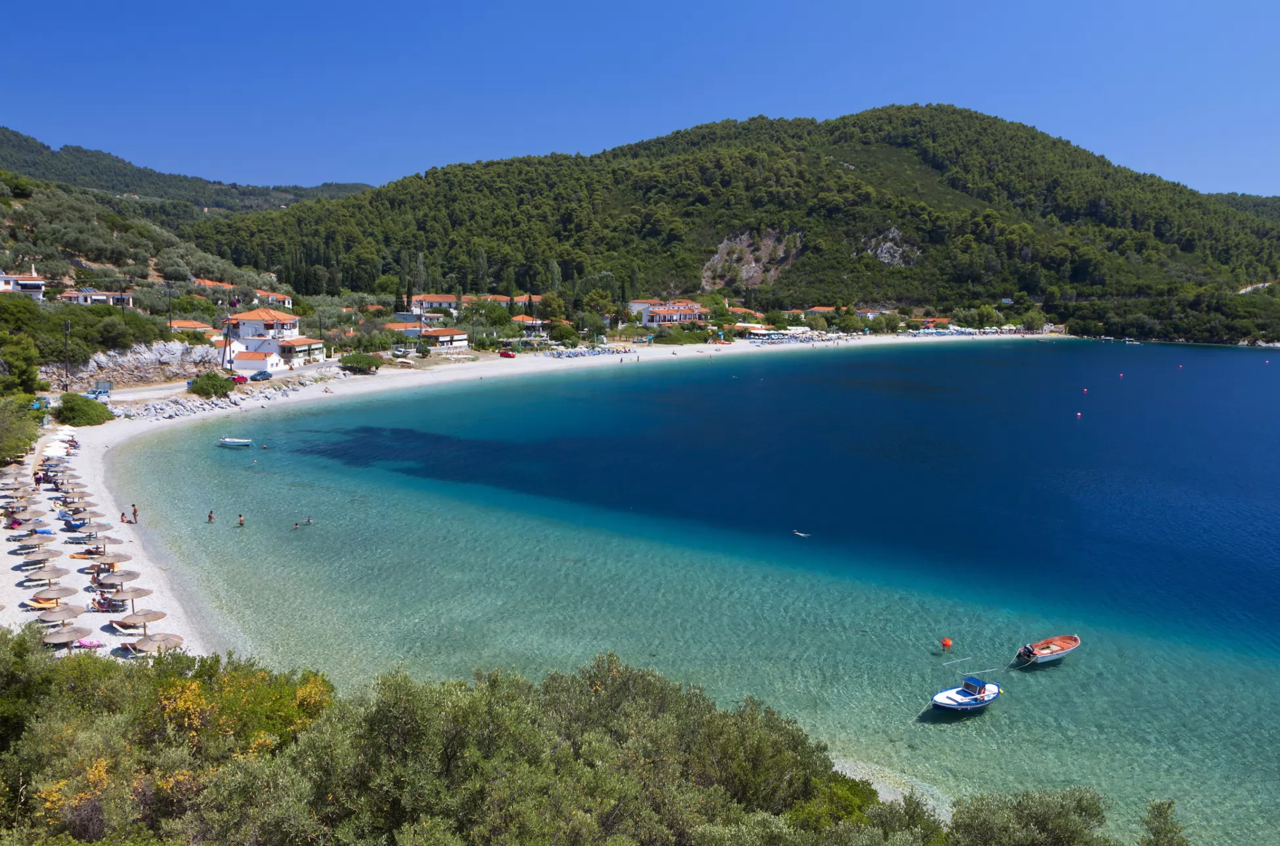 Flisvos Beachfront Apartments plaža