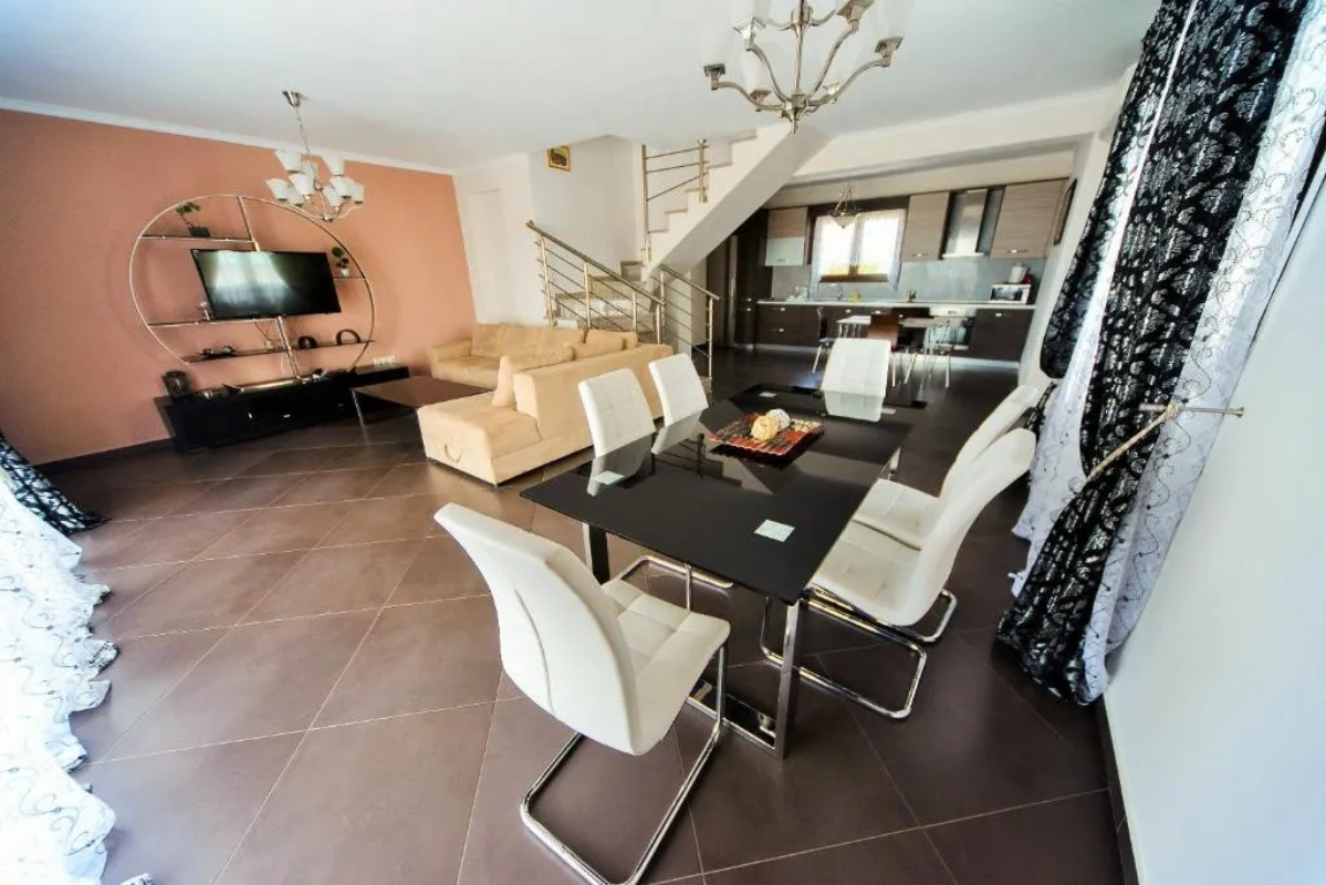 Villas Hanioti dnevni boravak.jpg