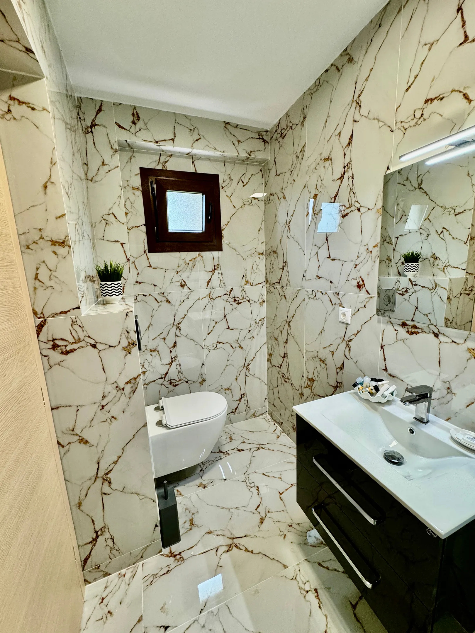 Villas Hanioti izgled kupatila.jpg