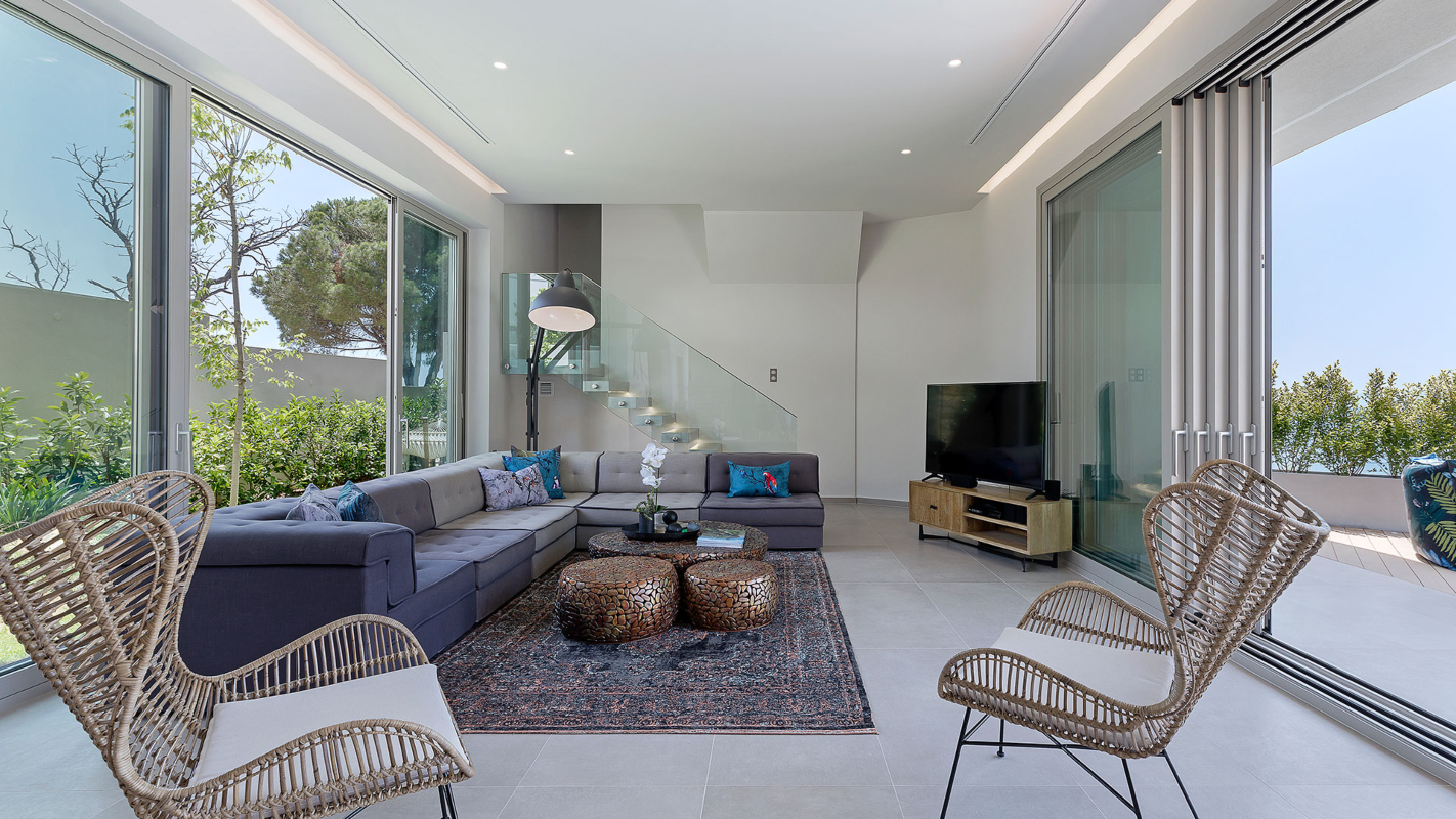 KK Luxury Villa dnevna soba