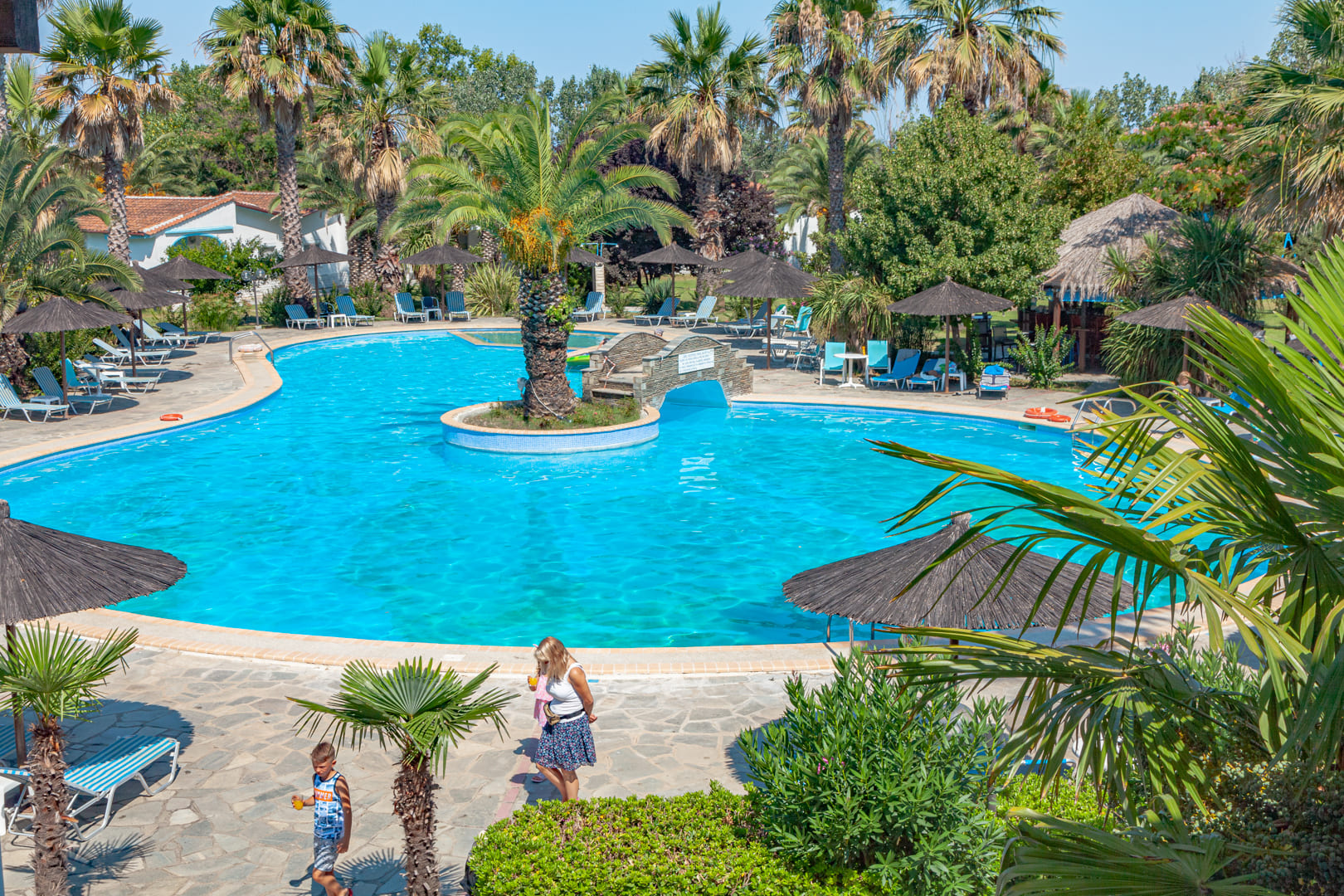 Palma Village-Bazen.jpg