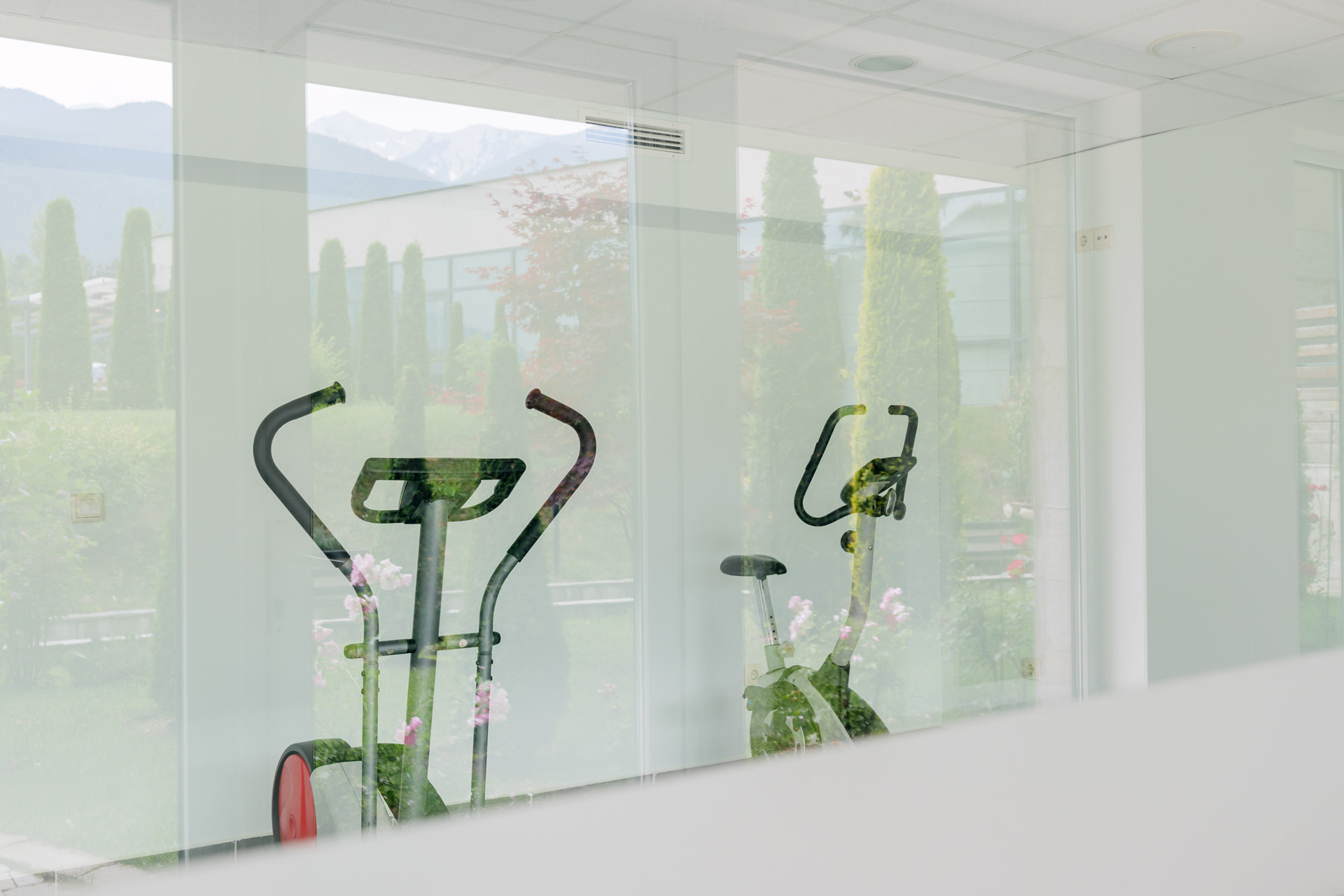 Local Stay-Fitnes centar.jpg