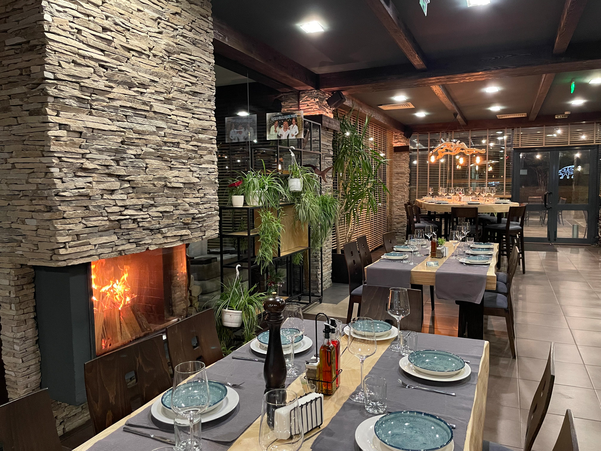 Local Stay-Glavni restoran.jpg