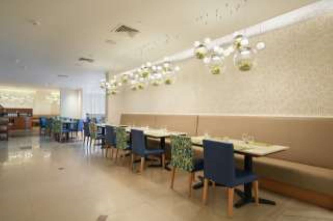 Arabian Park Dubai-Restoran.jpg