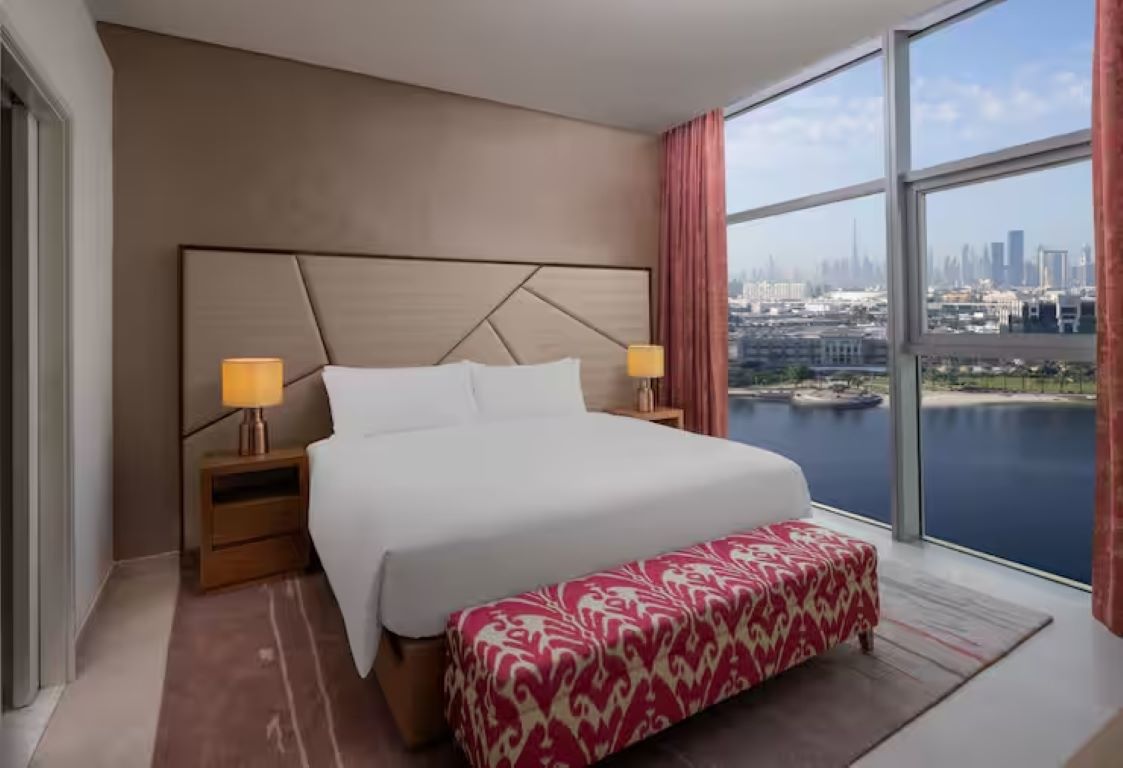 Hilton Dubai Creek Hotel & Residences-Dvosoban apartman Creek pogled.jpg