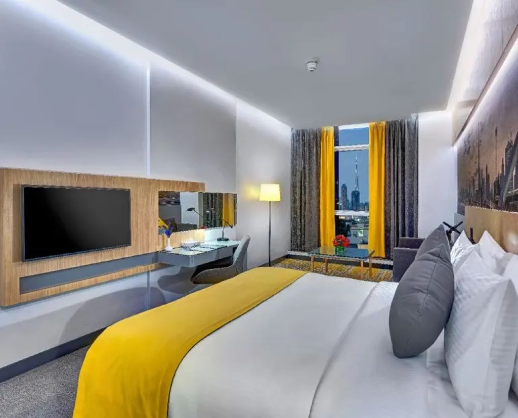 Urban Al Khoory Hotel-Premium soba.jpg