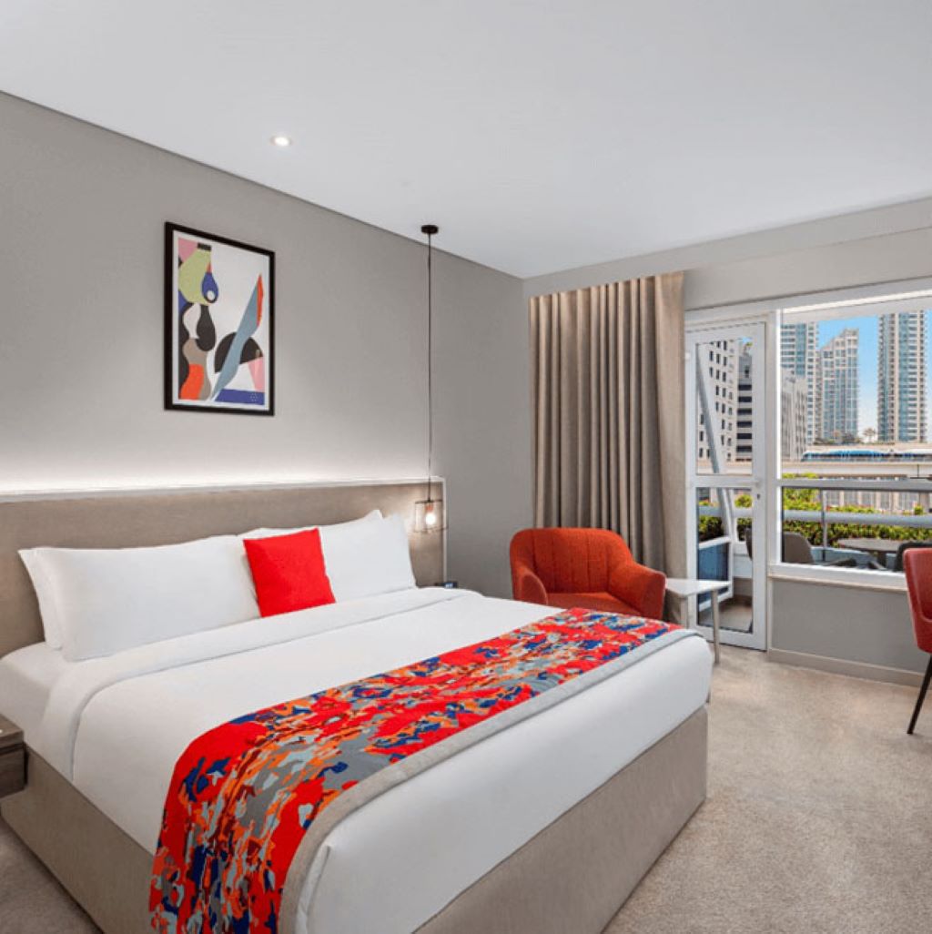 Hotel Leva Mazaya Centre Dubai-Executive suite pogled Burz Kalifa.jpg