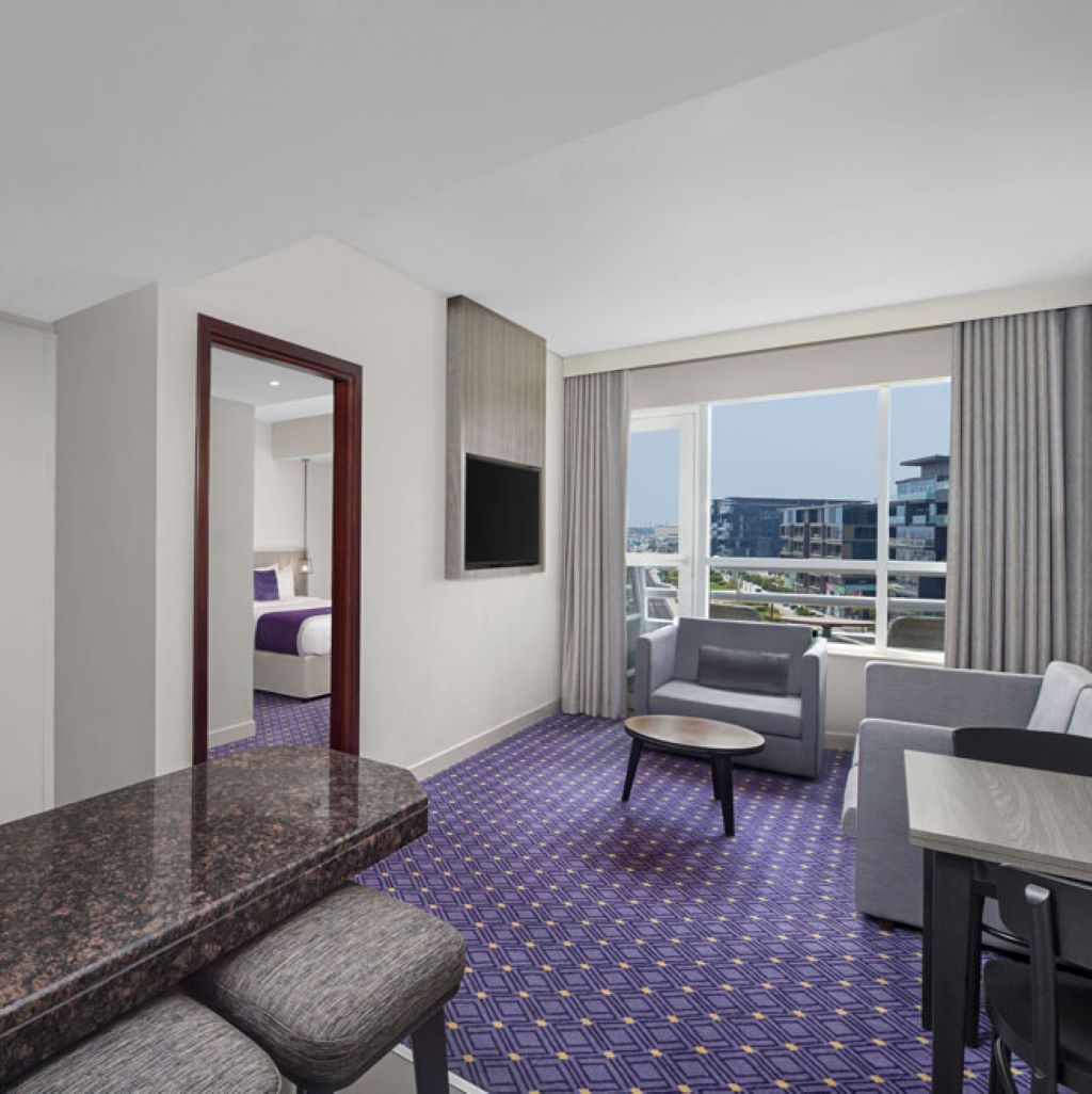 Hotel Leva Mazaya Centre Dubai-Executive suite.jpg