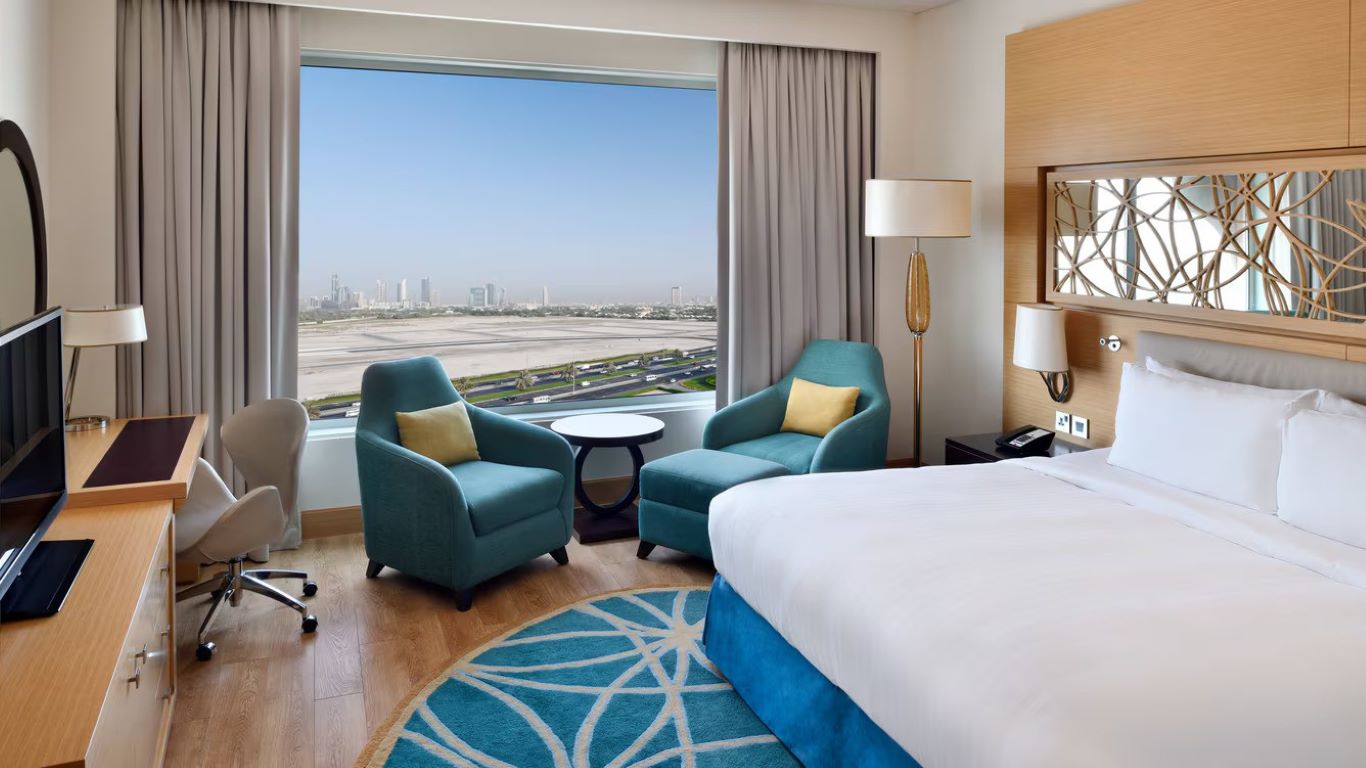 Marriott Hotel Al Jaddaf-Deluxe soba.jpg
