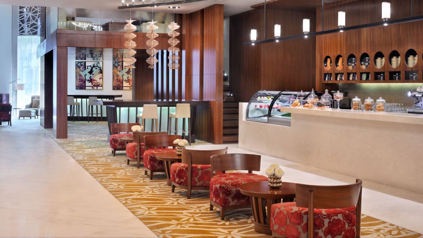 Marriott Hotel Al Jaddaf-Lobby lounge bar.jpg