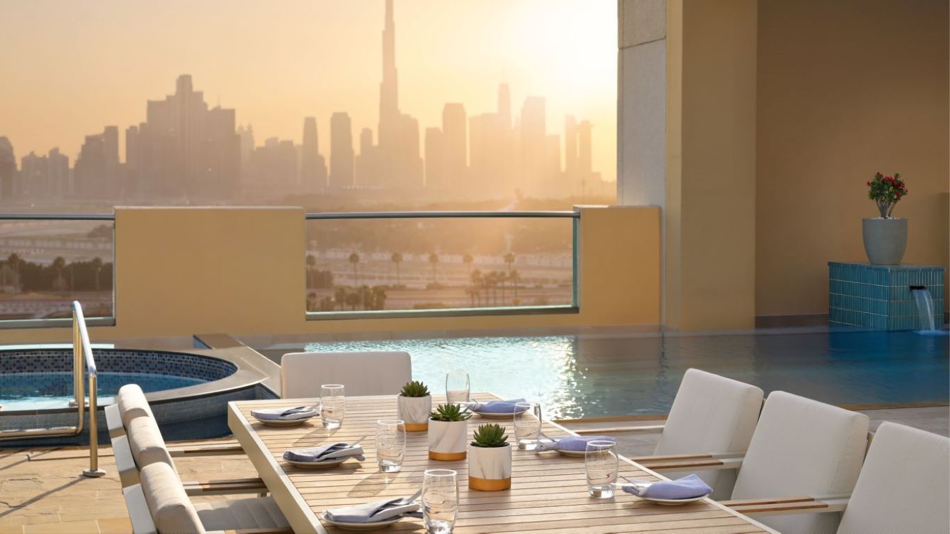 Marriott Hotel Al Jaddaf-Terasa restorana.jpg
