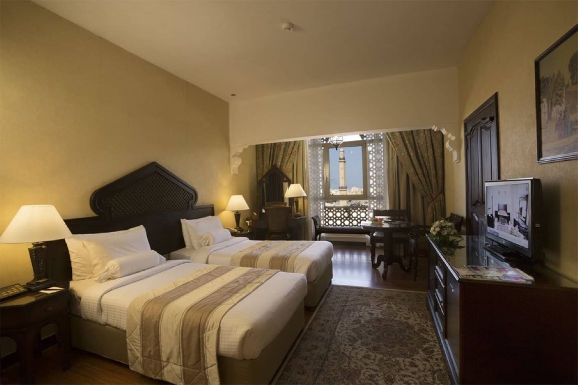Arabian Courtyard Hotel & Spa-Deluxe soba.jpg