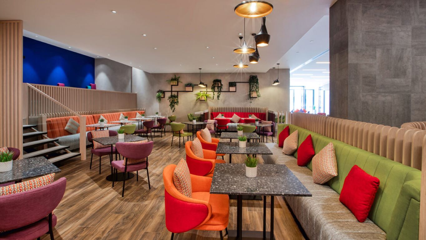 La Quinta by Wyndham Dubai Jumeirah-Glavni restoran.jpg