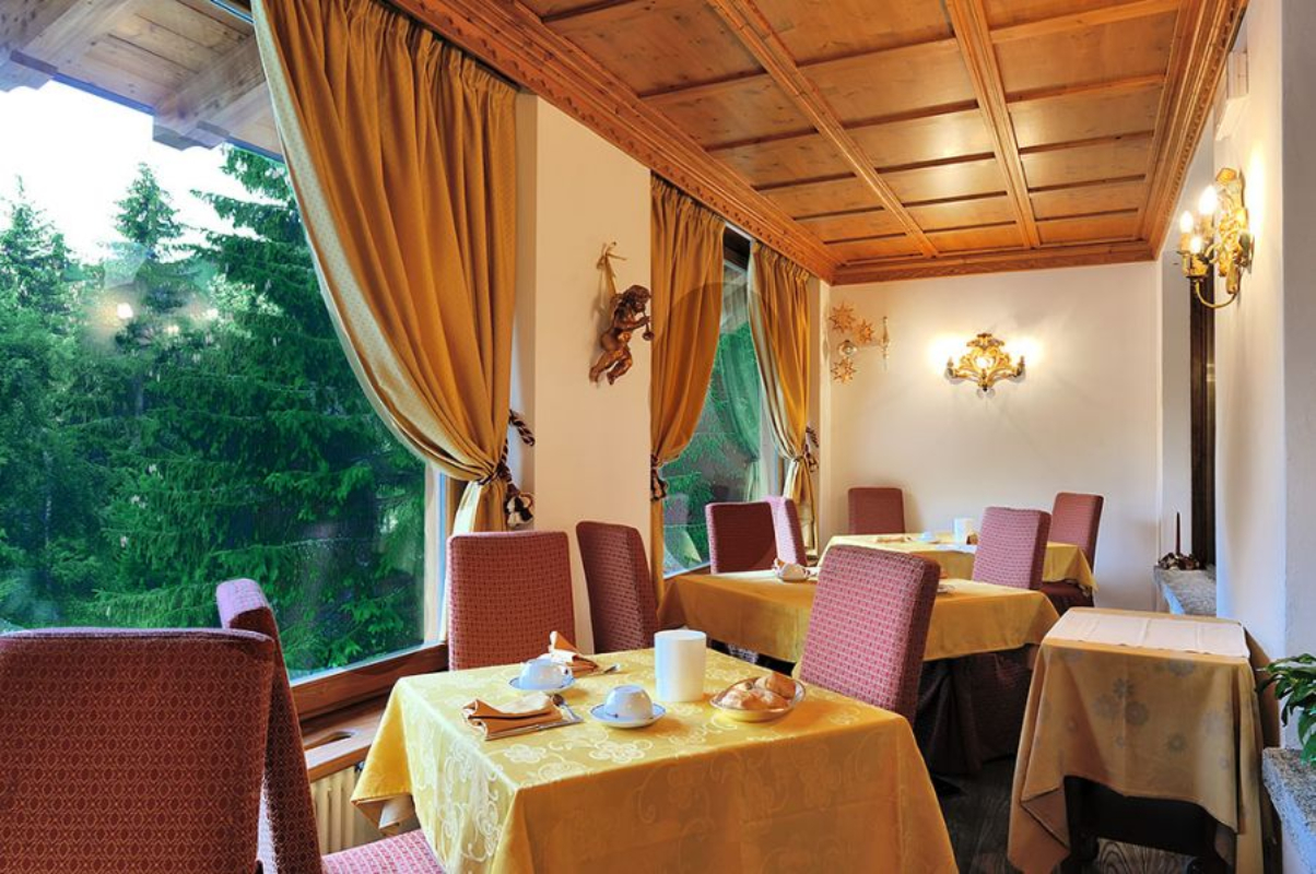 Hotel Touring restoran