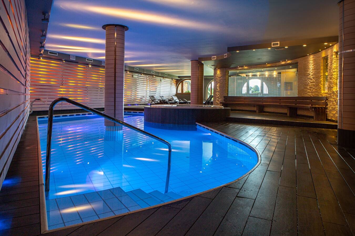 Cristal Place Hotel bazen