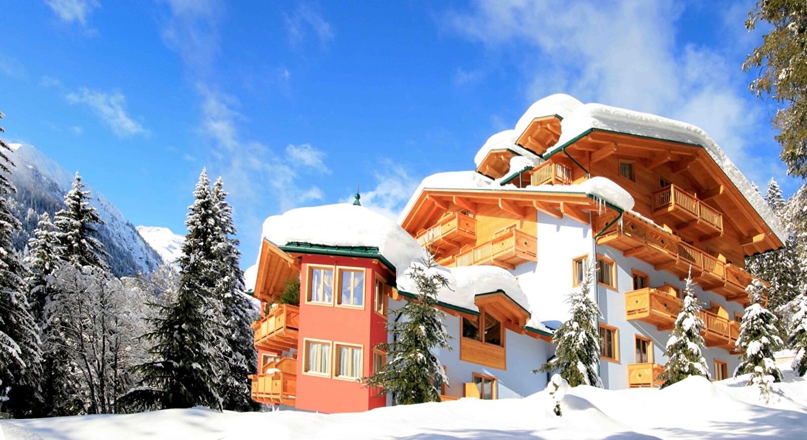 Cristal Place Hotel spoljni izgled