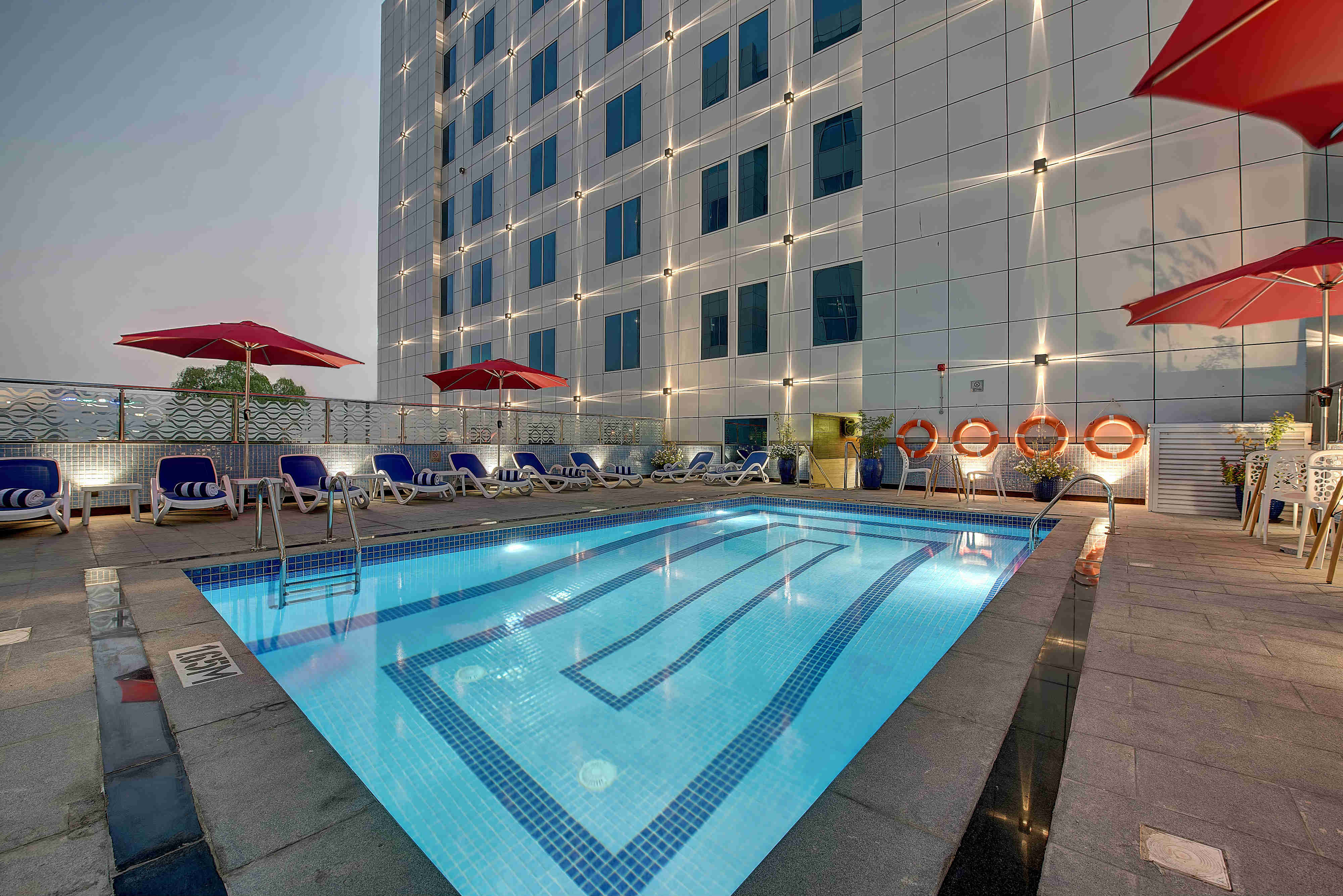 Omega Hotel-Bazen.jpg