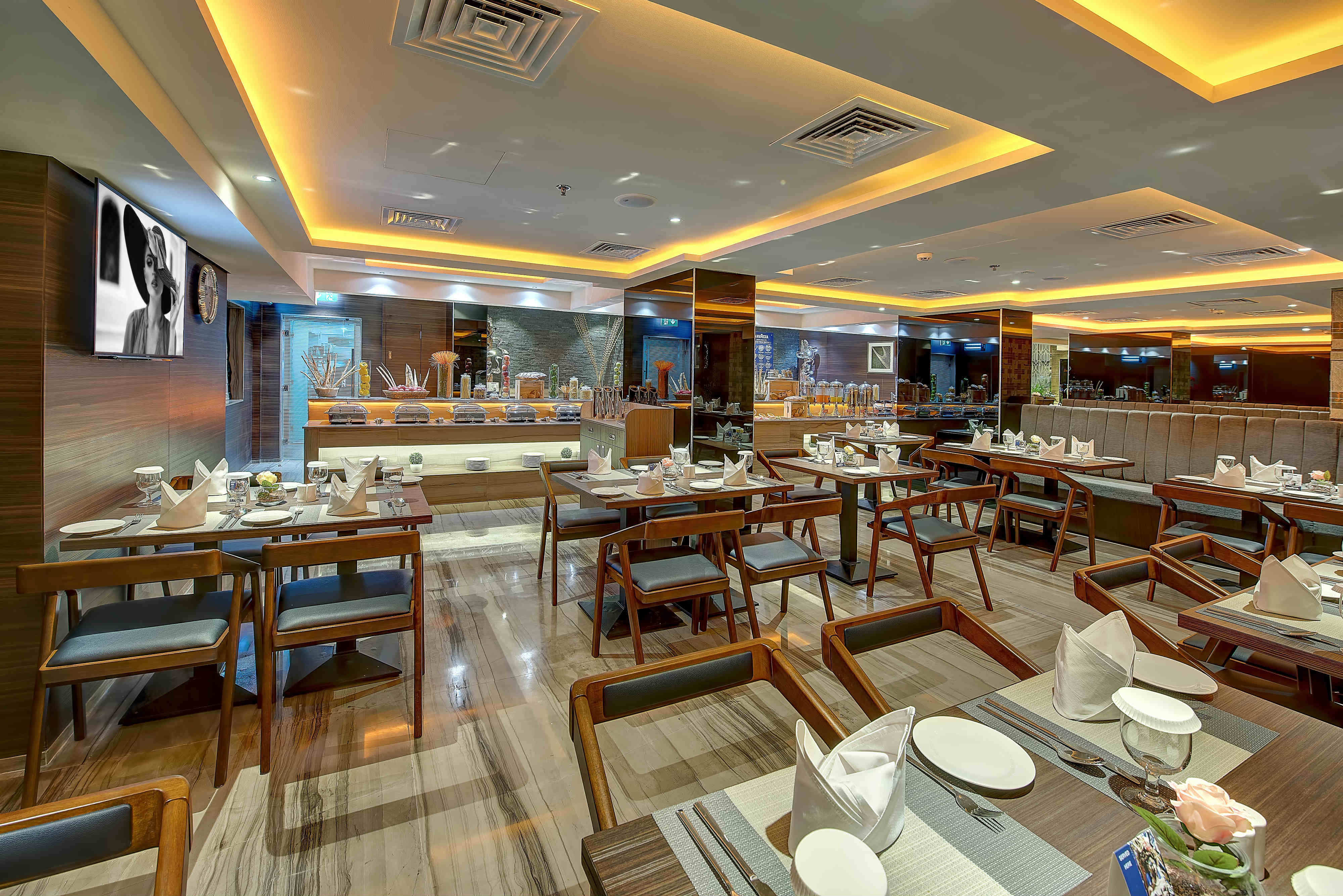 Omega Hotel-Glavni restoran.jpg