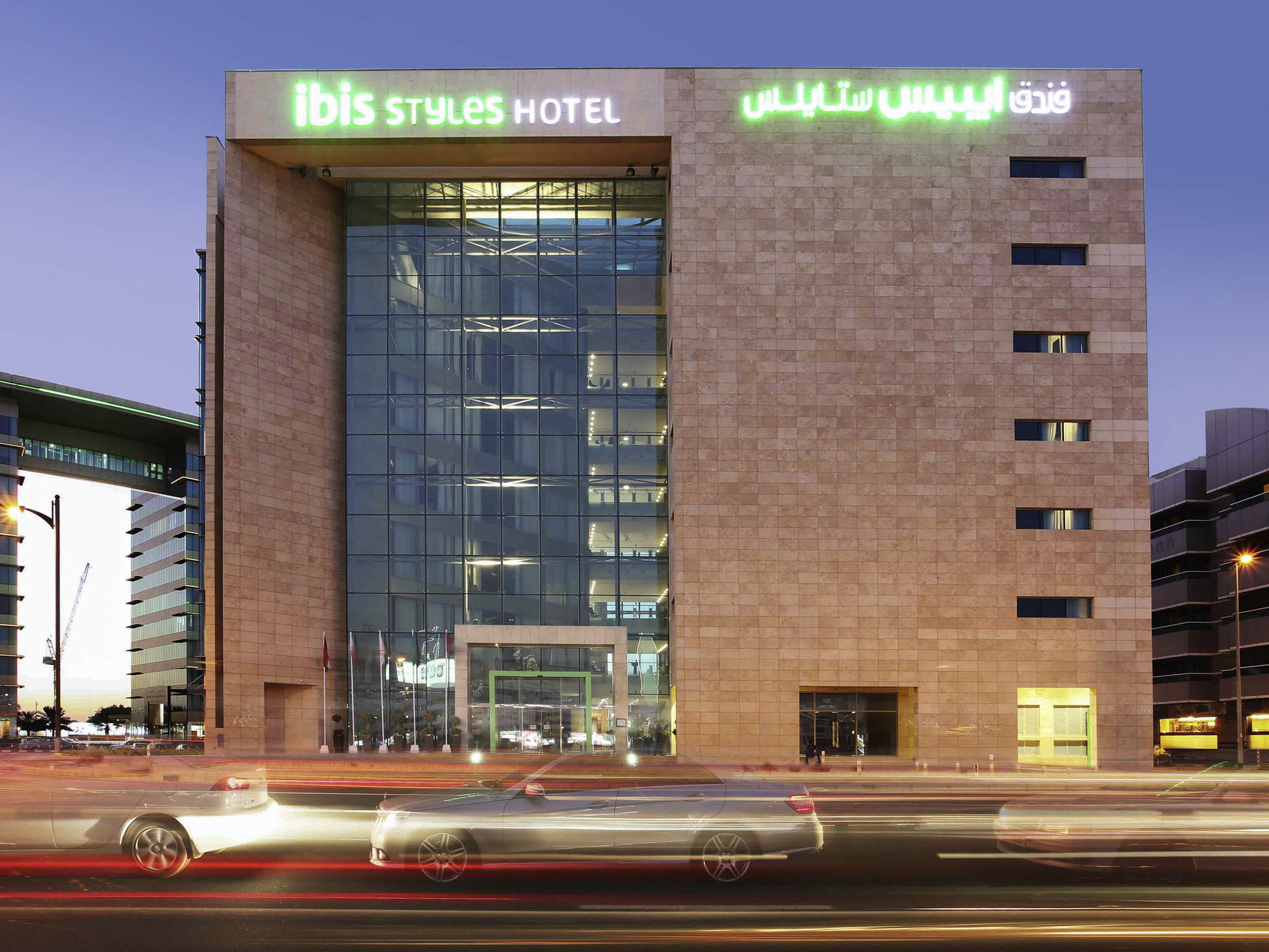 Ibis Styles Dubai Jumeira-Zgrada hotela.jpg