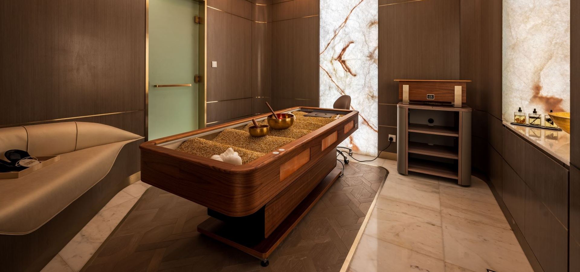 Five Luxe-Masaza.jpg