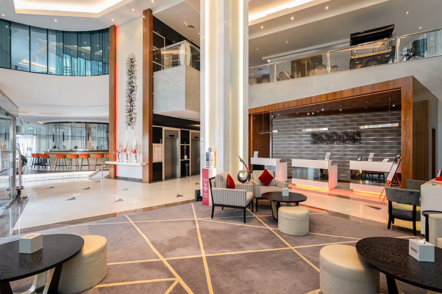 Ramada by Wyndham Dubai Barsha Heights-Recepcija.jpg