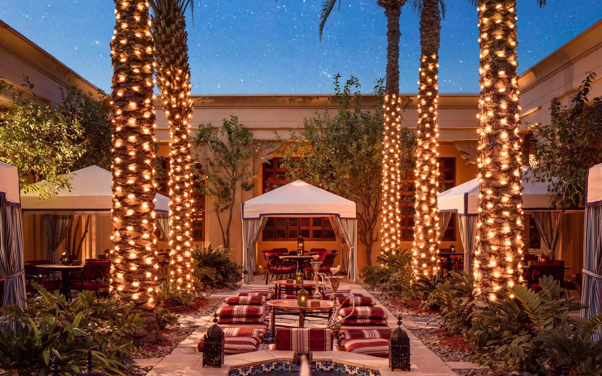 One & Only Royal Mirage-Lounge u basti.jpg