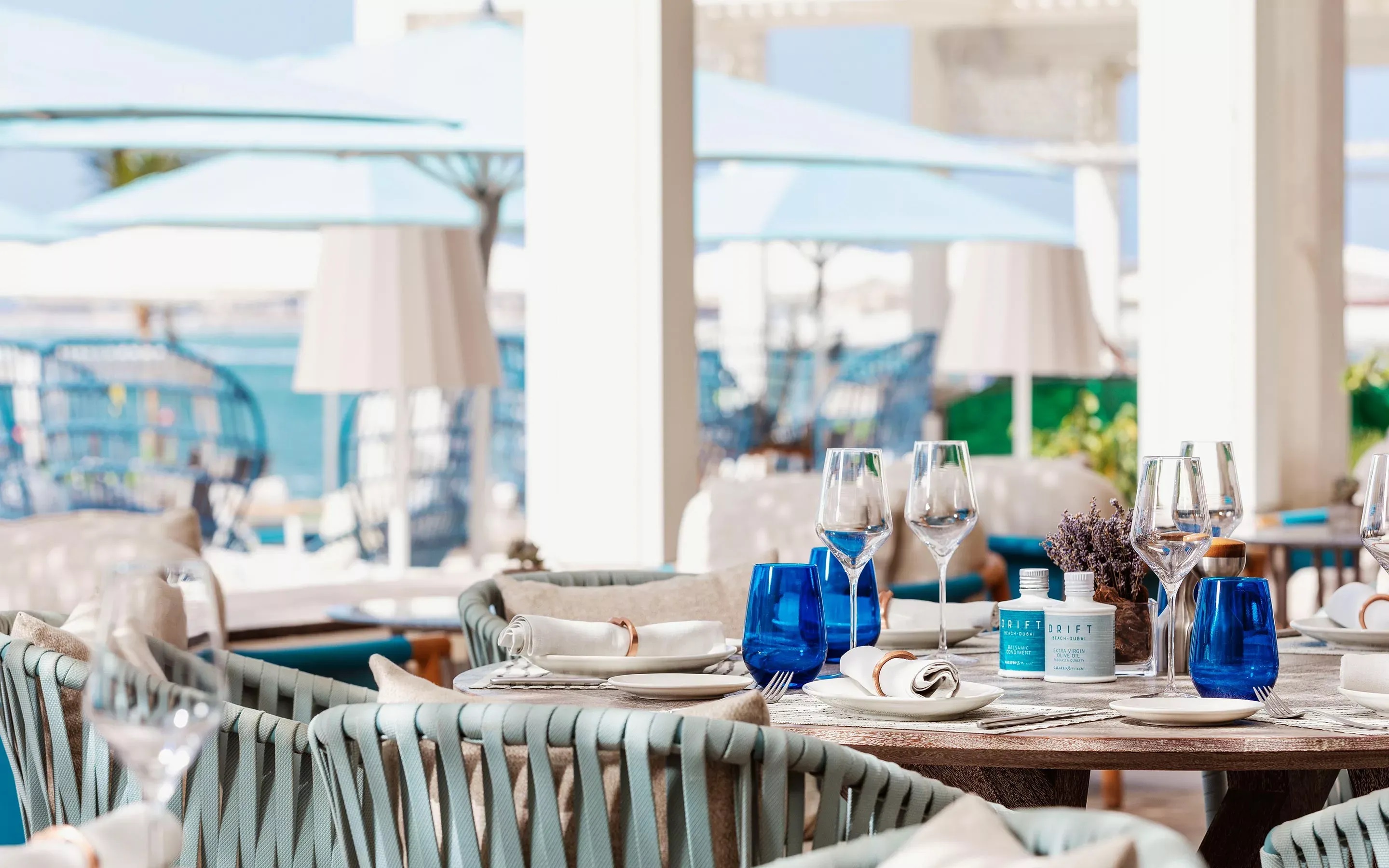 One & Only Royal Mirage-Restoran pored bazena.jpg