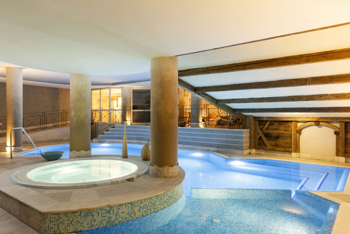 Alpen Suite Hotel bazen