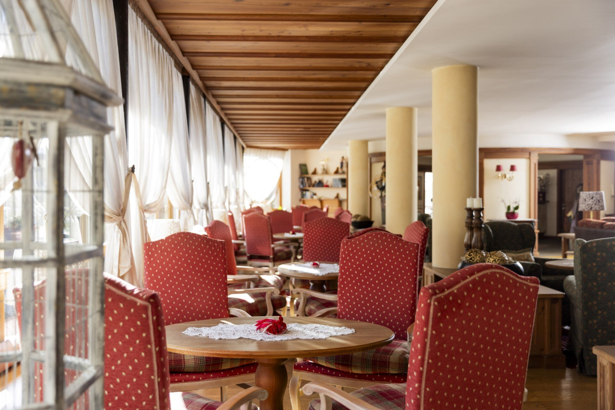 Alpen Suite Hotel restoran