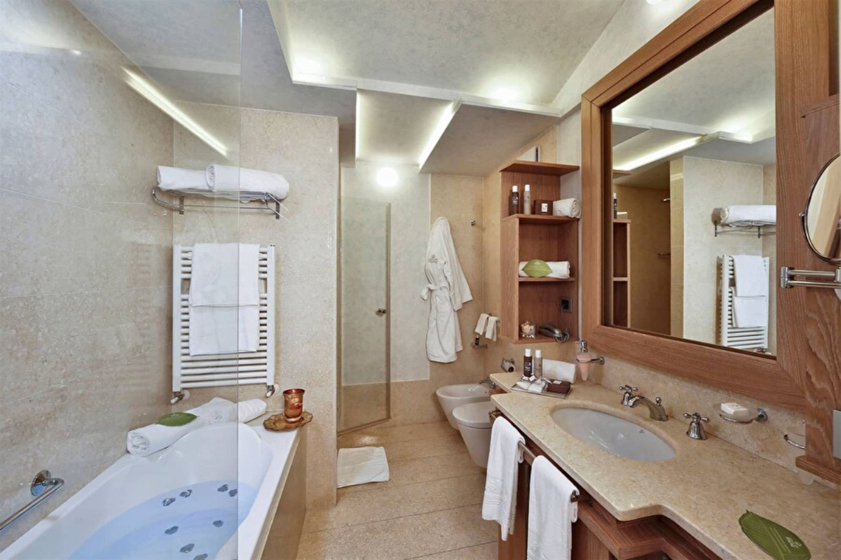 Hotel Spinale kupatilo.jpg