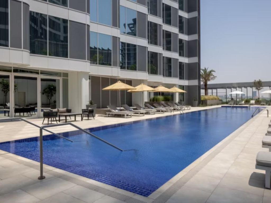 Holiday Inn Dubai Business Bay-Kompleks hotela.jpg