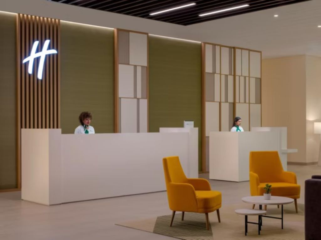Holiday Inn Dubai Business Bay-Recepcija.jpg