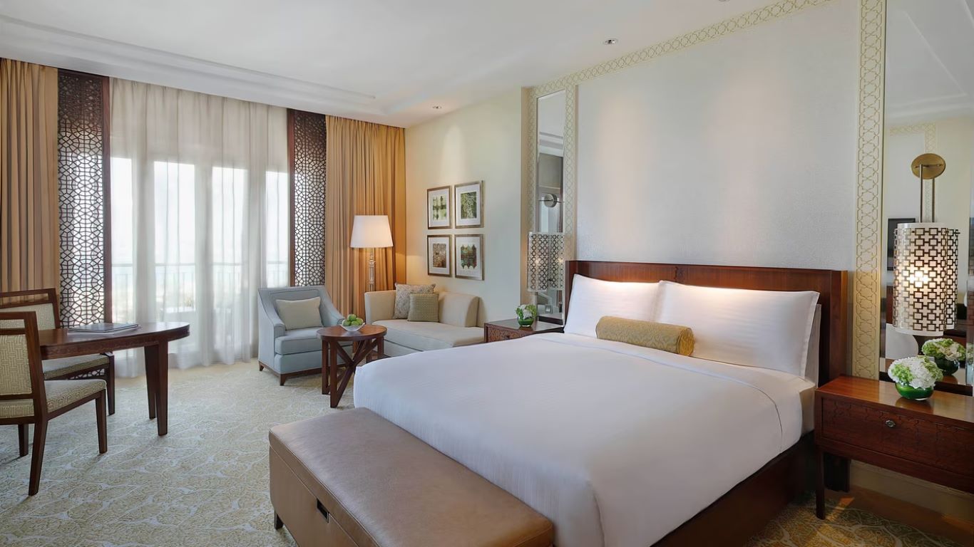 The Ritz Carlton Dubai-Club Garden view soba.jpg