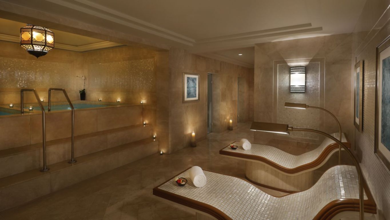 The Ritz Carlton Dubai-Djakuzi.jpg