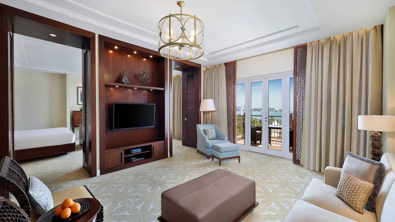 The Ritz Carlton Dubai-Jednosoban Golf suite.jpg