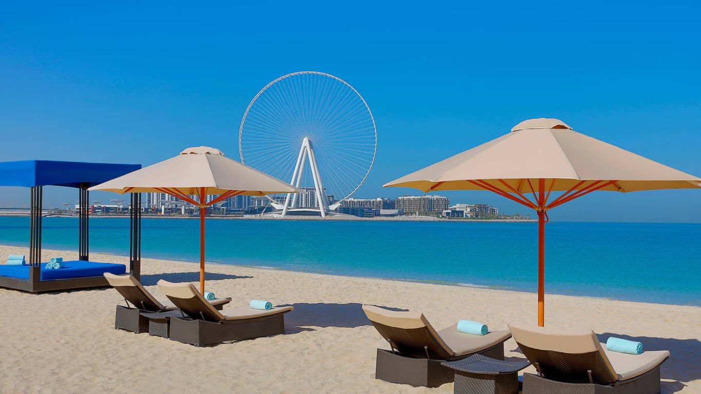 The Ritz Carlton Dubai-Plaza.jpg