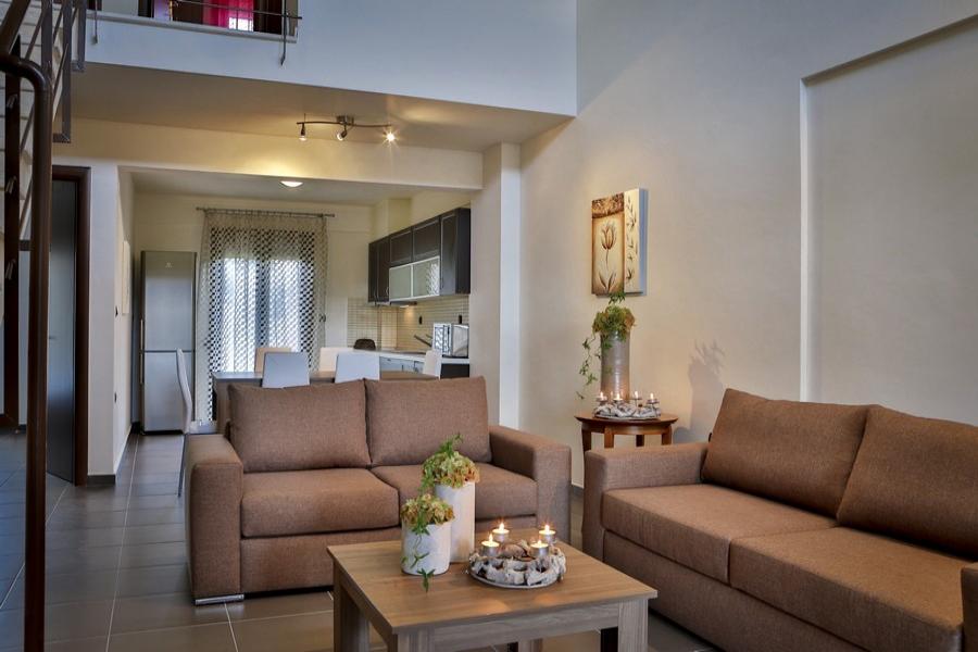 Nefeli Luxury Villas hotel dnevna soba.jpg