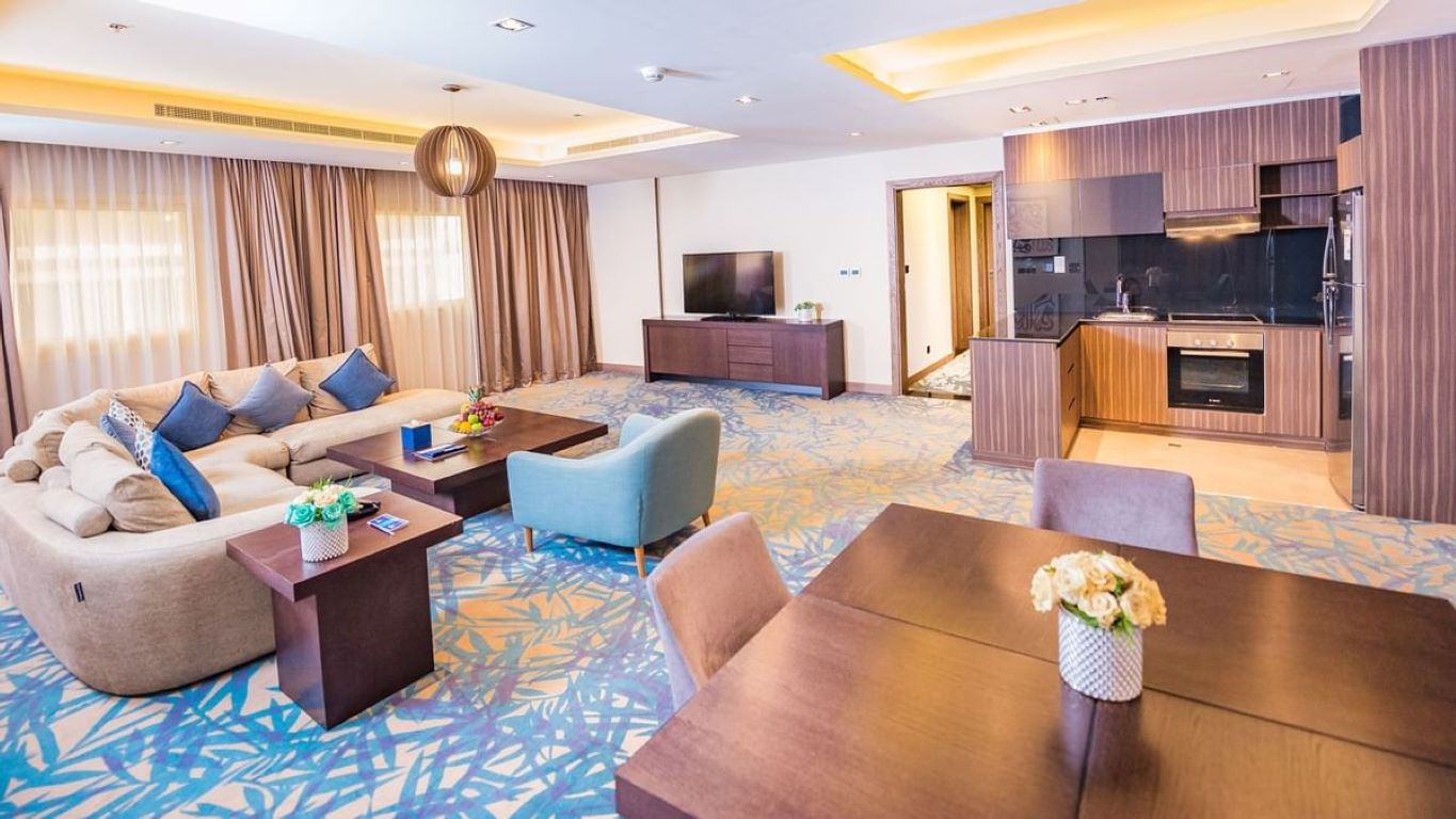 Hotel Mena Plaza Albarsha-Executive suite.jpg