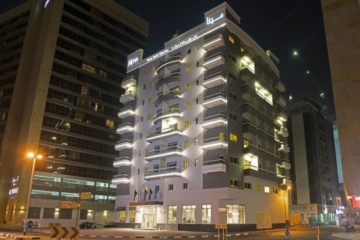 Hotel Mena Plaza Albarsha-Zgrada hotela.jpg