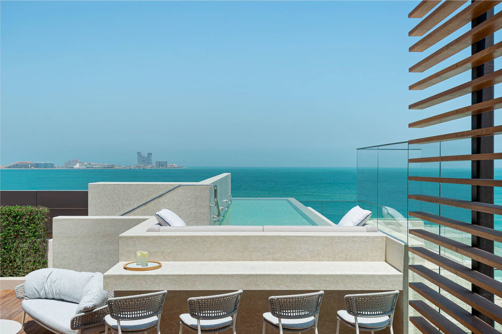 Jumeirah Al Naseem-Bazen za odrasle.jpg