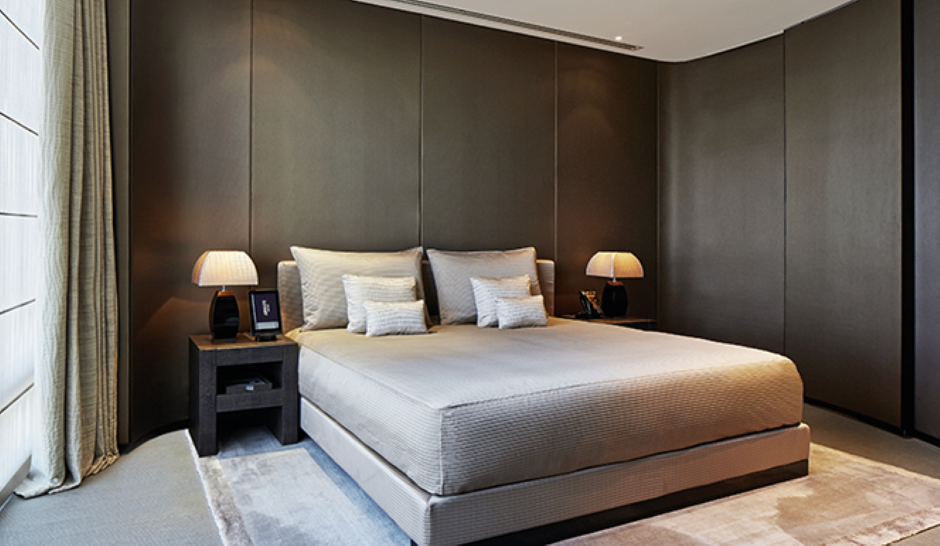 Armani Hotel Dubai-Armani Premier soba.png