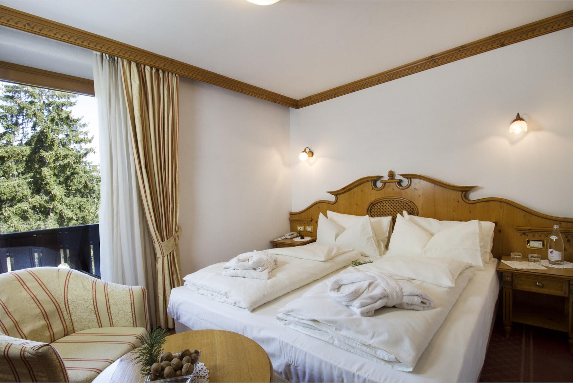 Hotel Lorenzetti classic spavaća soba.jpg