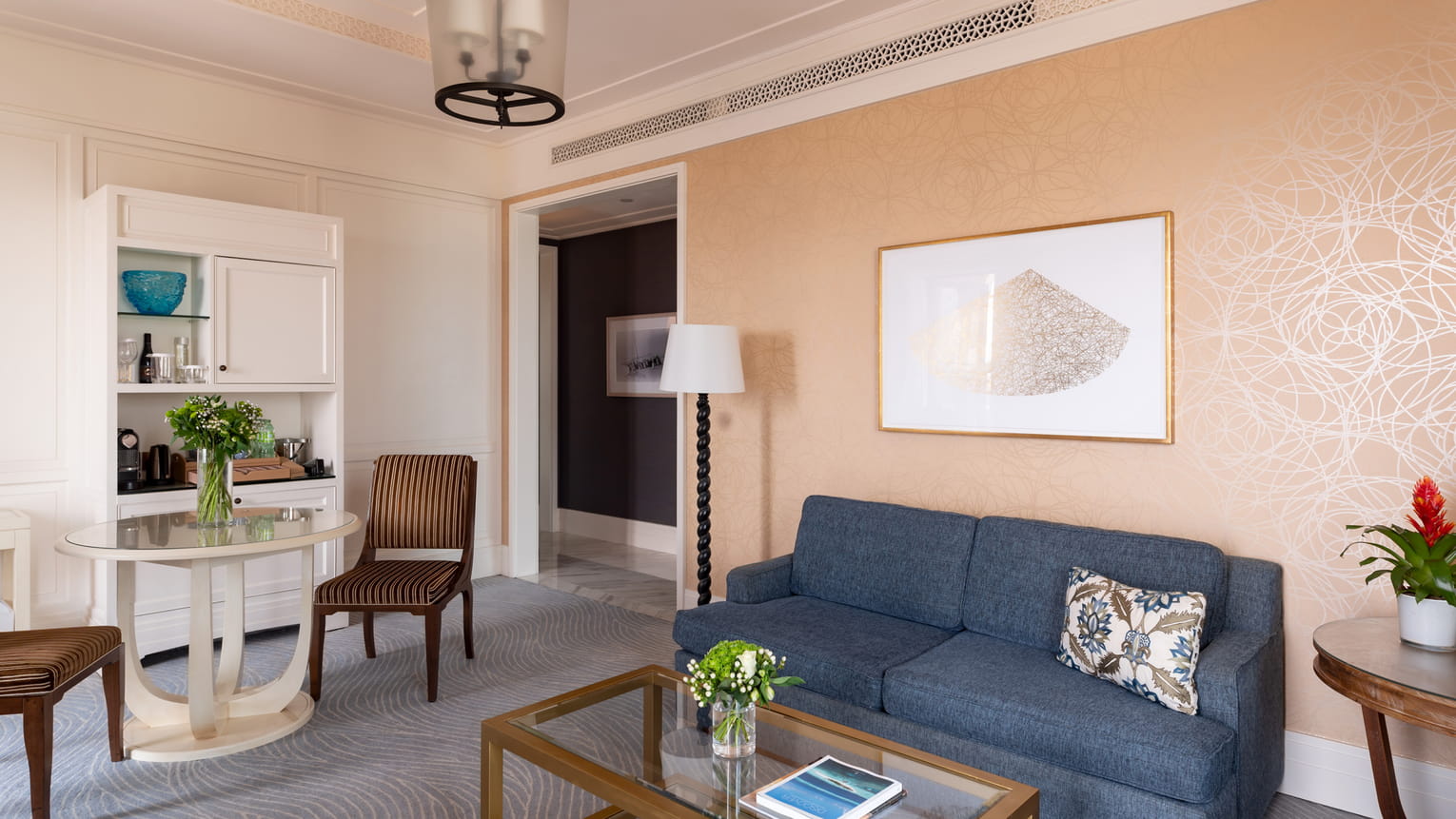 Four Seasons Resort Dubai-Four Seasosn Junior Suite.jpg