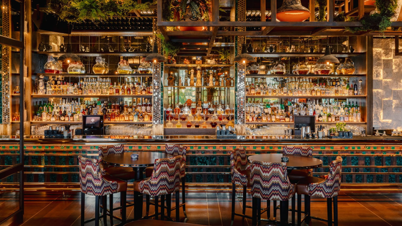 Four Seasons Resort Dubai-Spanski restoran.jpg