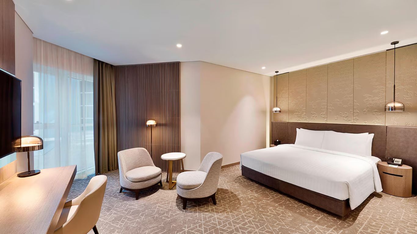 Courtyard by Marriott Al Barsha-Executive soba.jpg